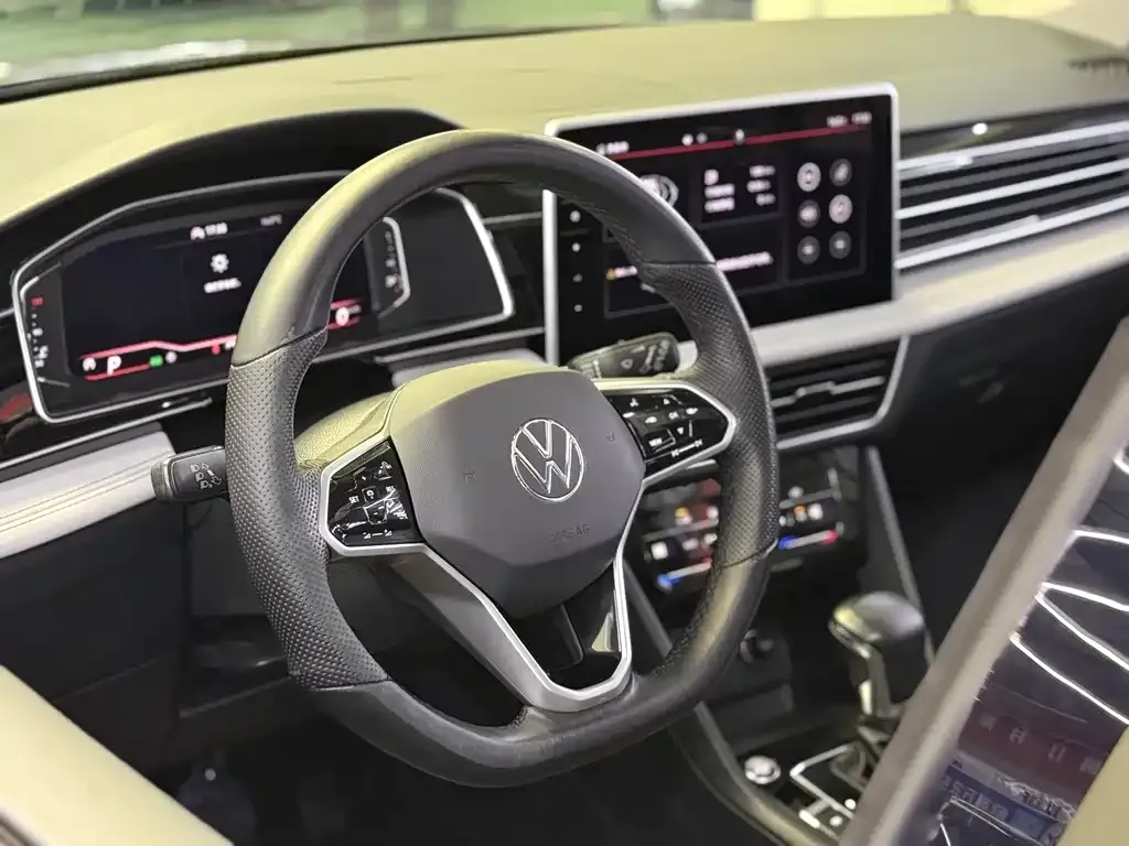 Volkswagen Tiguan L 2022 из CN, фото 7