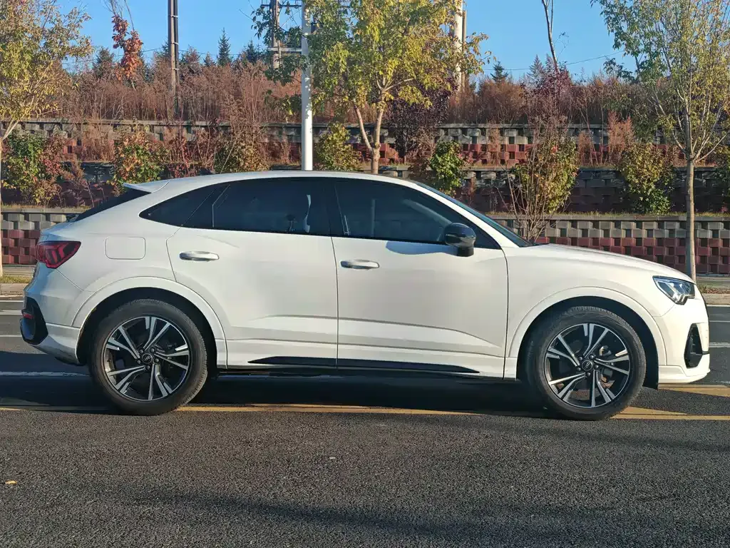 Audi Q3 Sportback 2022 из CN, фото 5