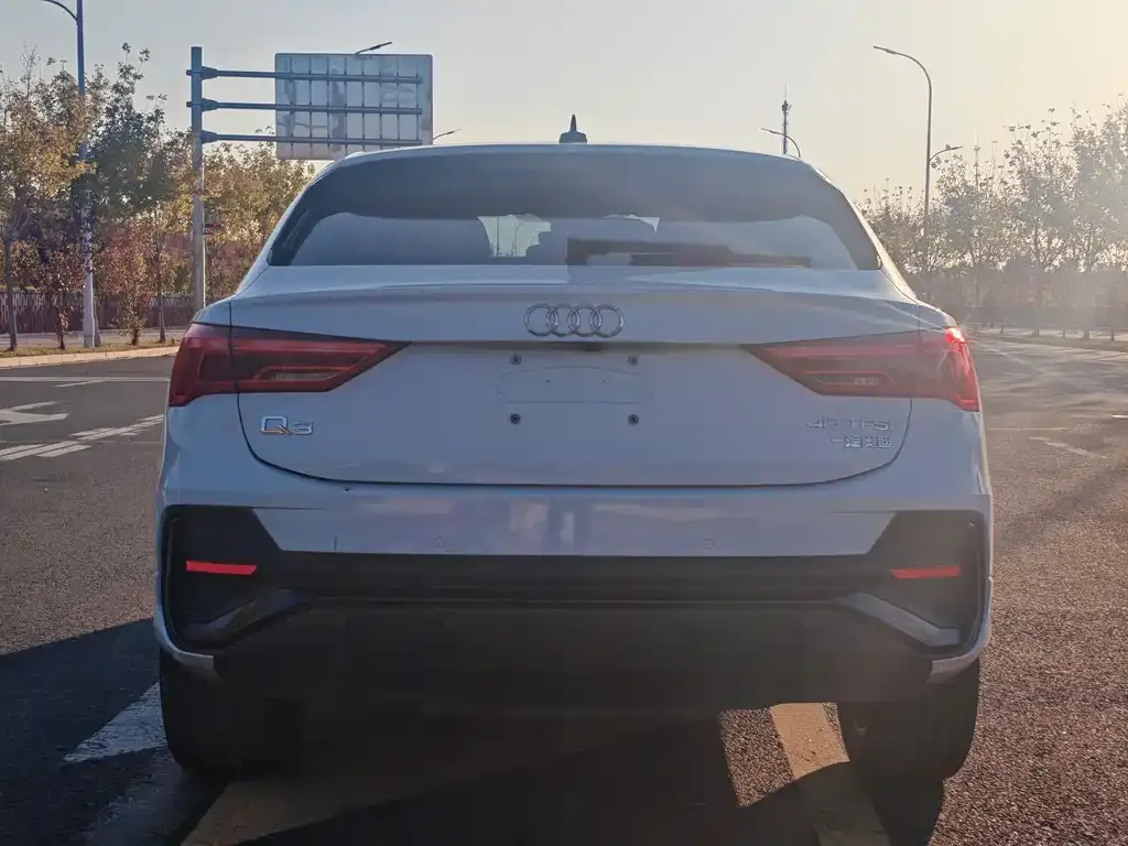 Audi Q3 Sportback 2022 из CN, фото 7