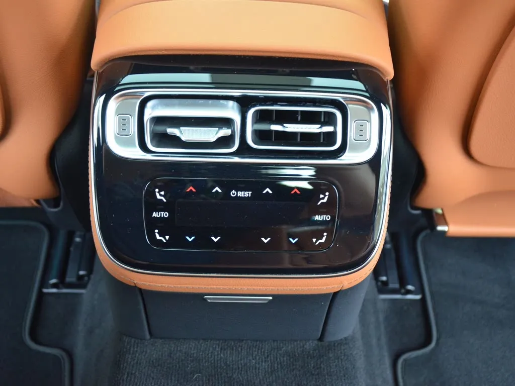 Mercedes-Benz S-Class 2024 из CN, фото 10
