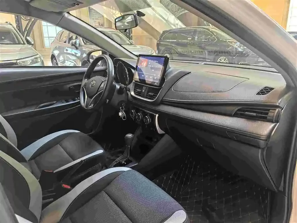 Toyota Yaris L 2022 из CN, фото 10