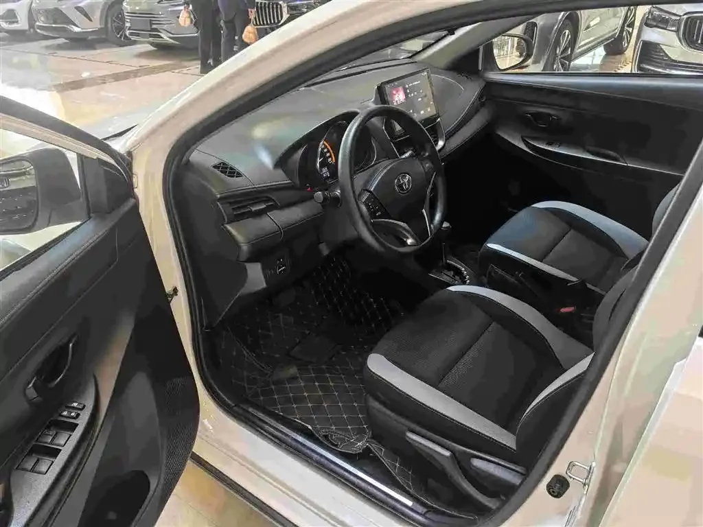 Toyota Yaris L 2022 из CN, фото 5