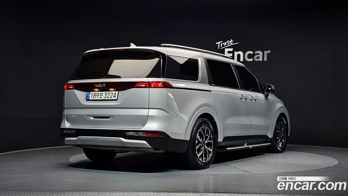 Kia Carnival — фото 2