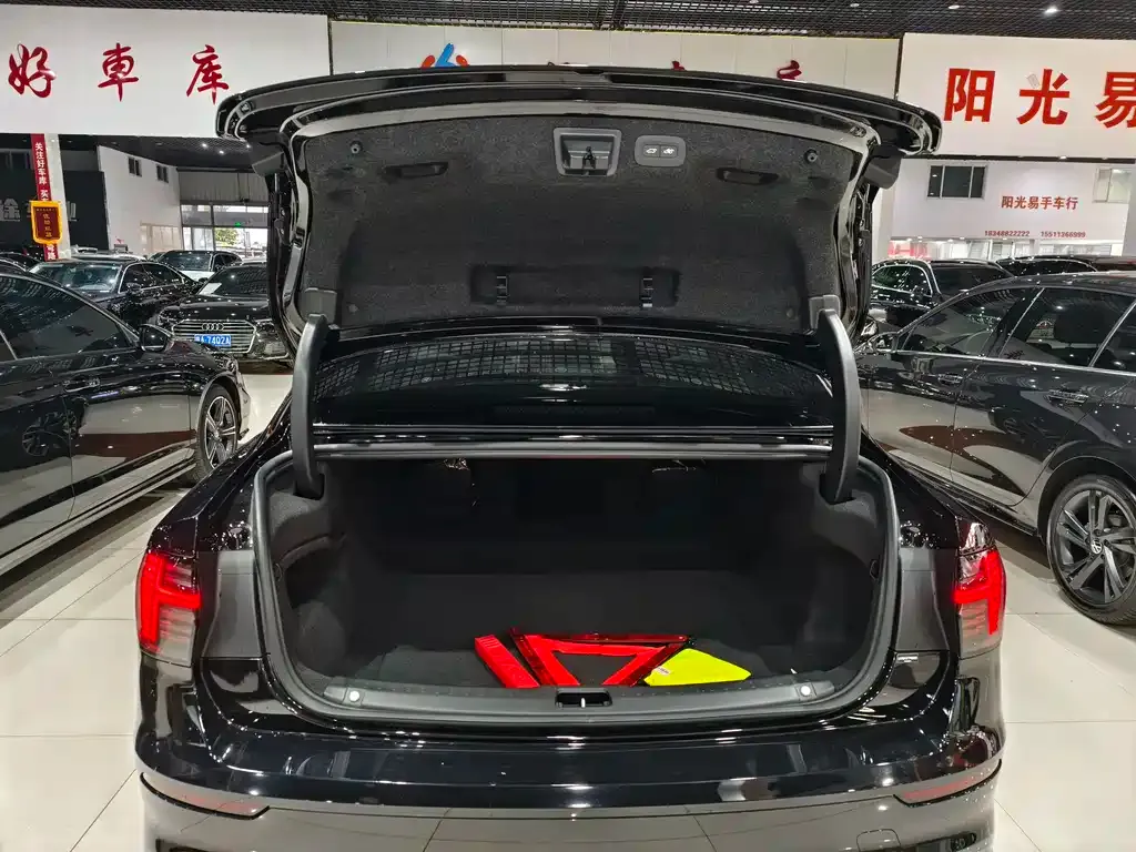 Volvo S90 2025 из CN, фото 10