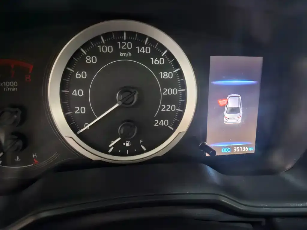 Toyota Corolla 2022 из CN, фото 10