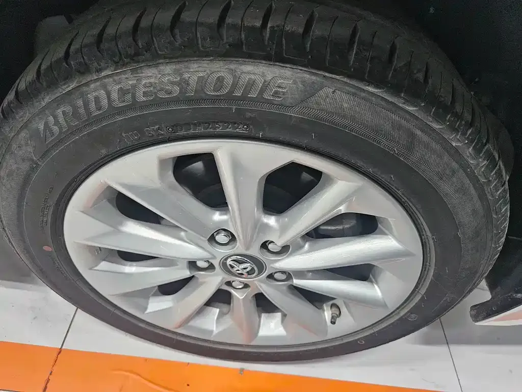 Toyota Corolla 2022 из CN, фото 6