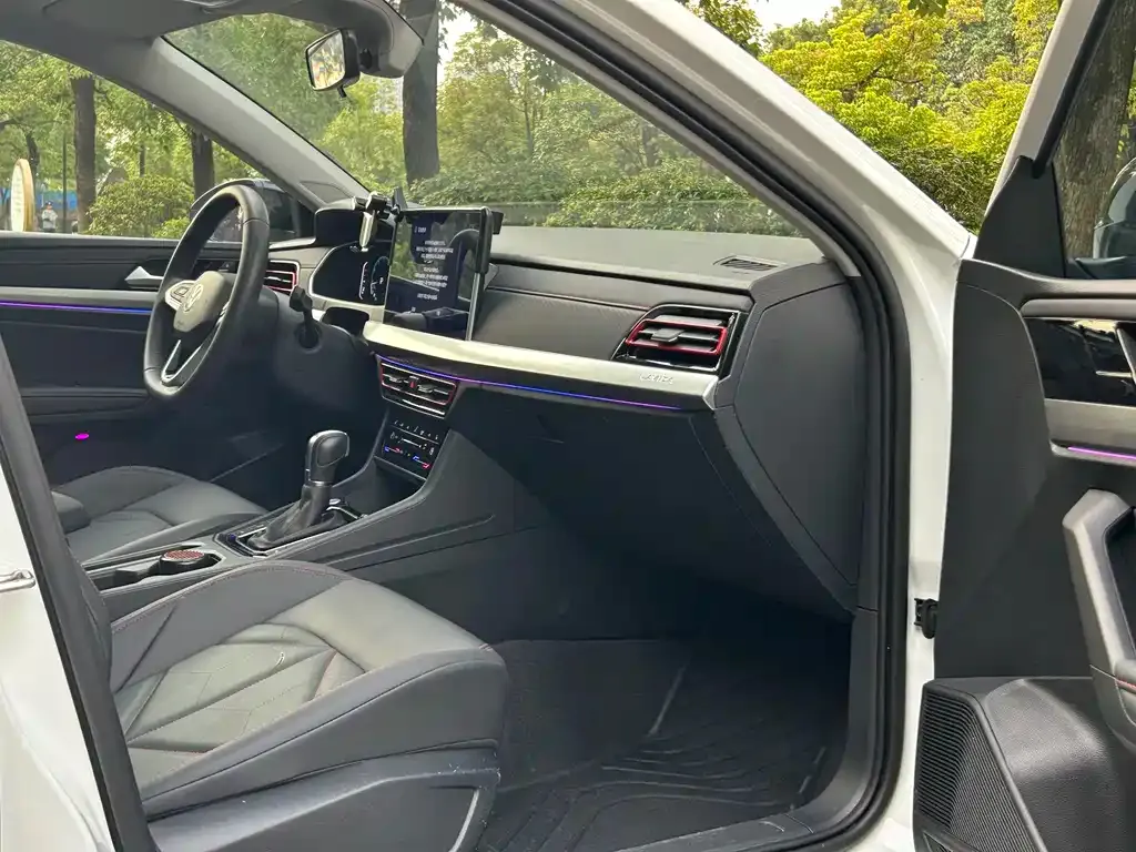 Volkswagen Lavida 2024 из CN, фото 10