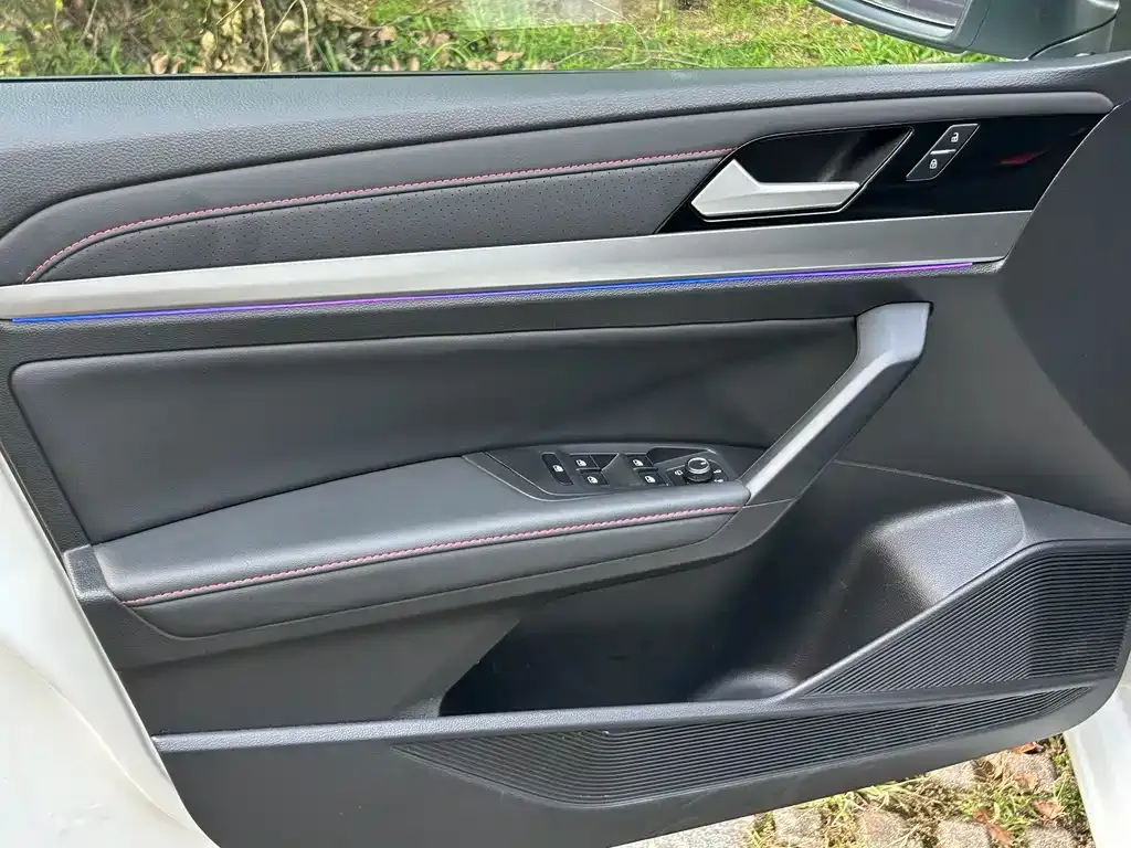 Volkswagen Lavida 2024 из CN, фото 8