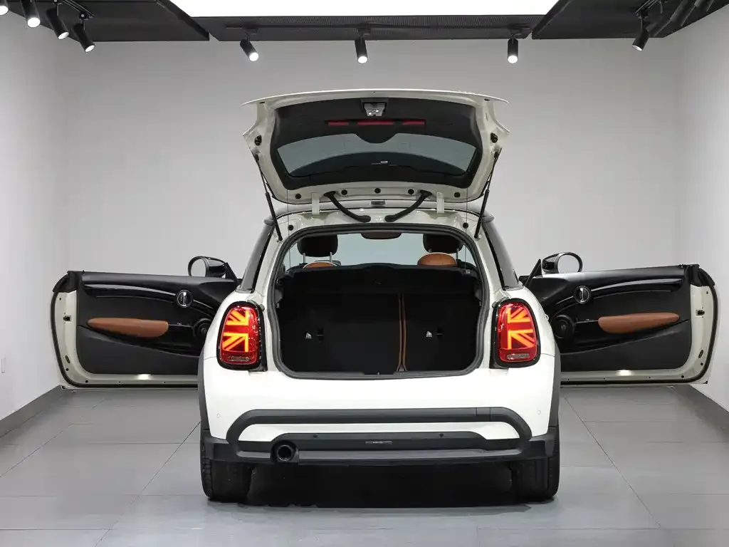 MINI Cooper (3-door) 2022 из CN, фото 3