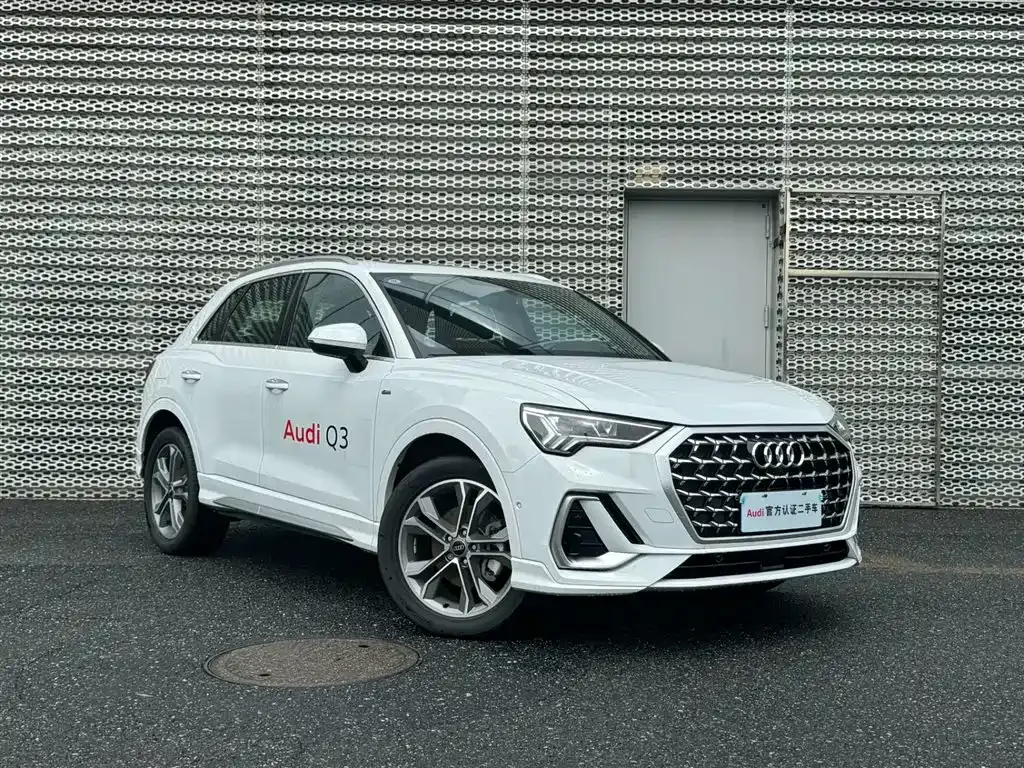 Audi Q3 2024 из CN, фото 3