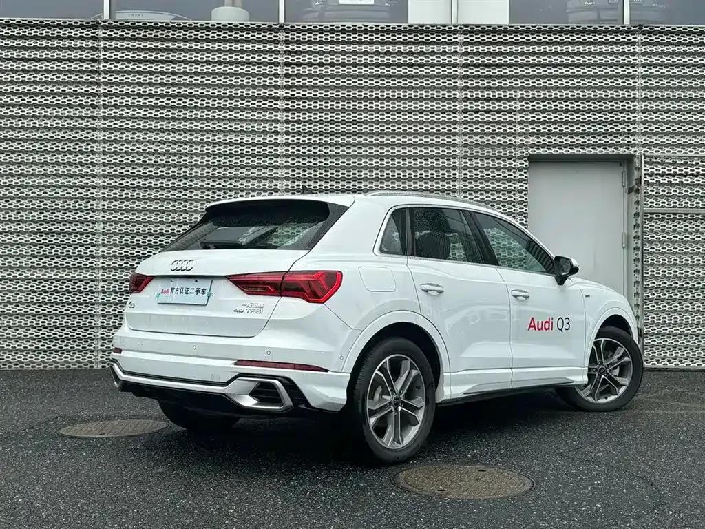 Audi Q3 2024 из CN, фото 7