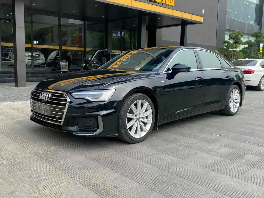 Audi A6L 2021 из CN, фото 1