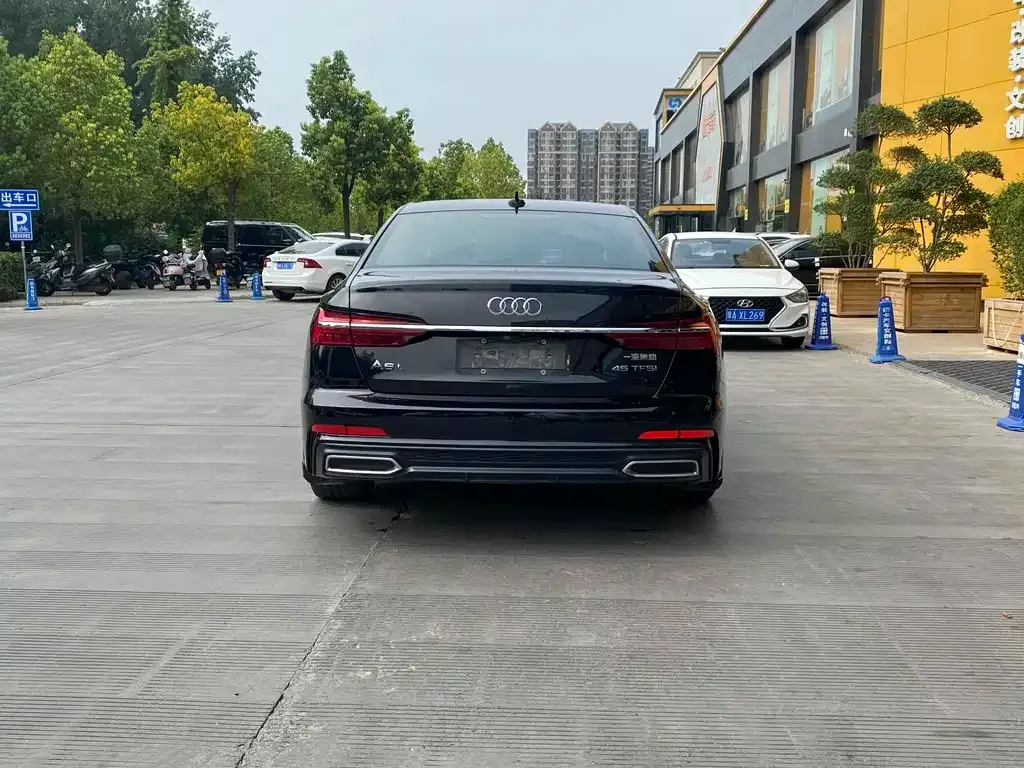 Audi A6L 2021 из CN, фото 8