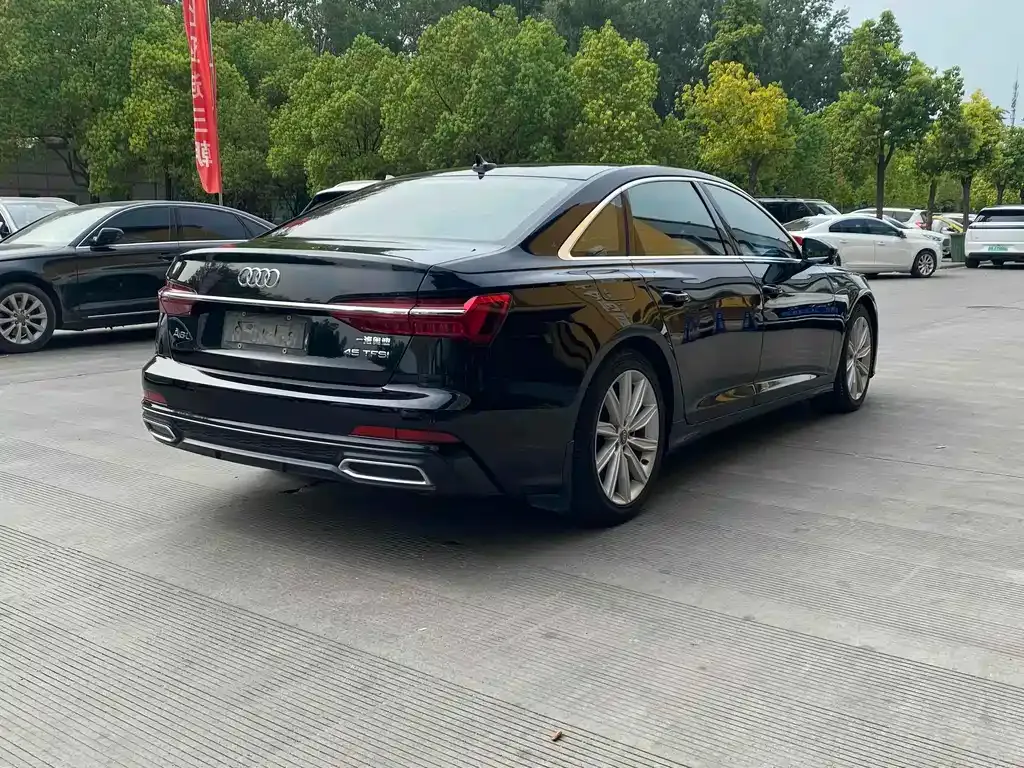 Audi A6L 2021 из CN, фото 9