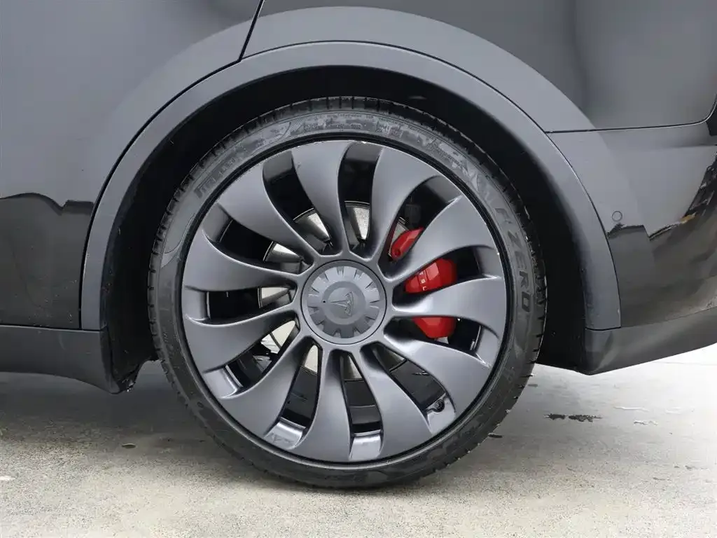 Tesla Model Y 2023 из CN, фото 7