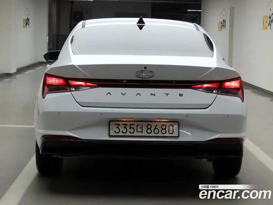 Hyundai AVANTE — фото 3