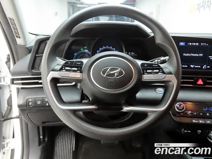 Hyundai AVANTE — фото 8