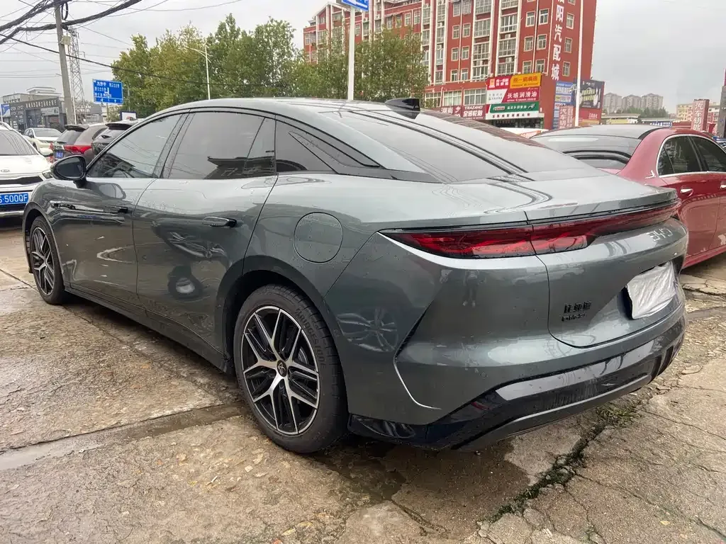 BYD Han L 2025 из CN, фото 9