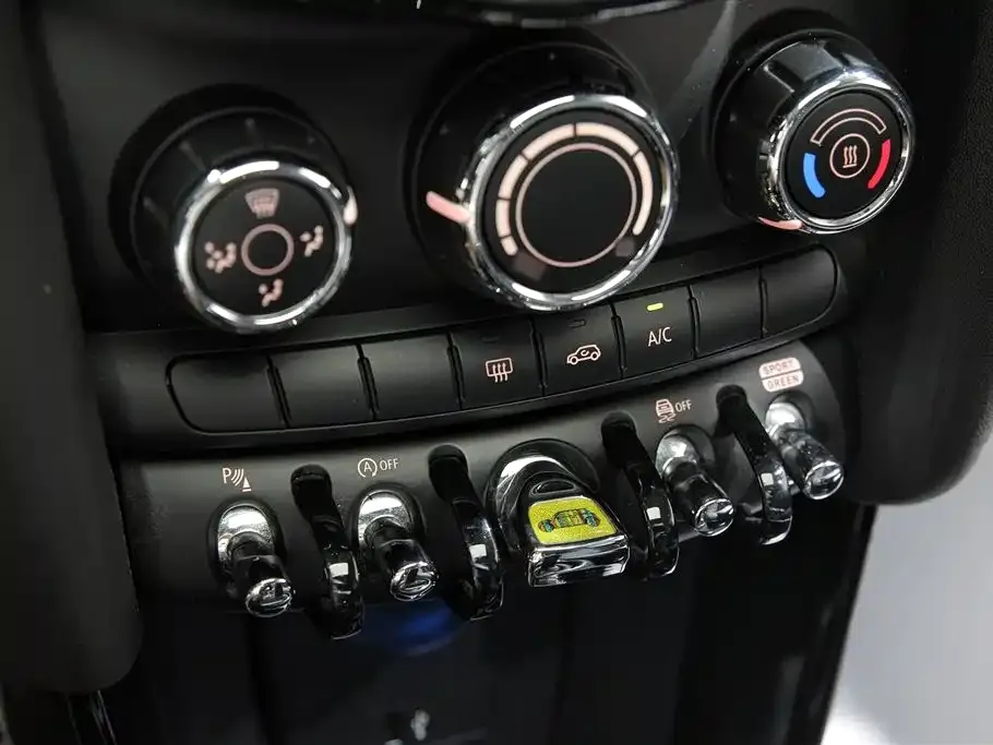 MINI Cooper (3-door) 2021 из CN, фото 9