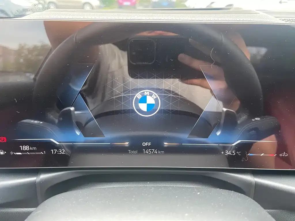 BMW 3 Series 2024 из CN, фото 10