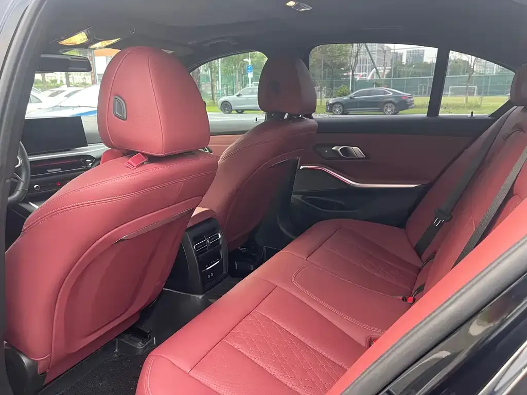 BMW 3 Series 2024 из CN, фото 6