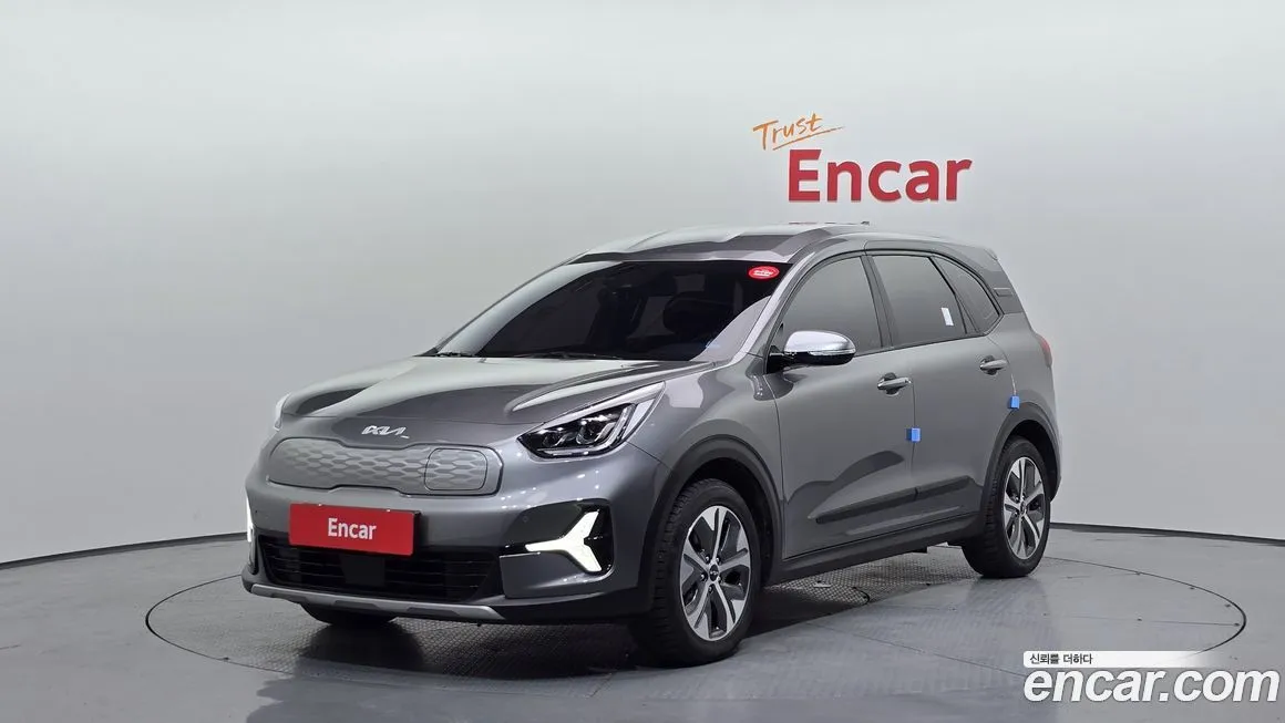 Kia Niro — фото 1