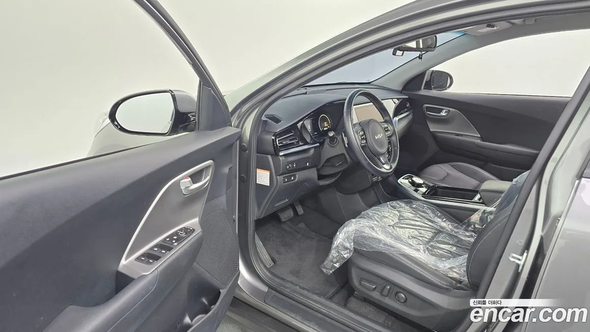 Kia Niro — фото 10
