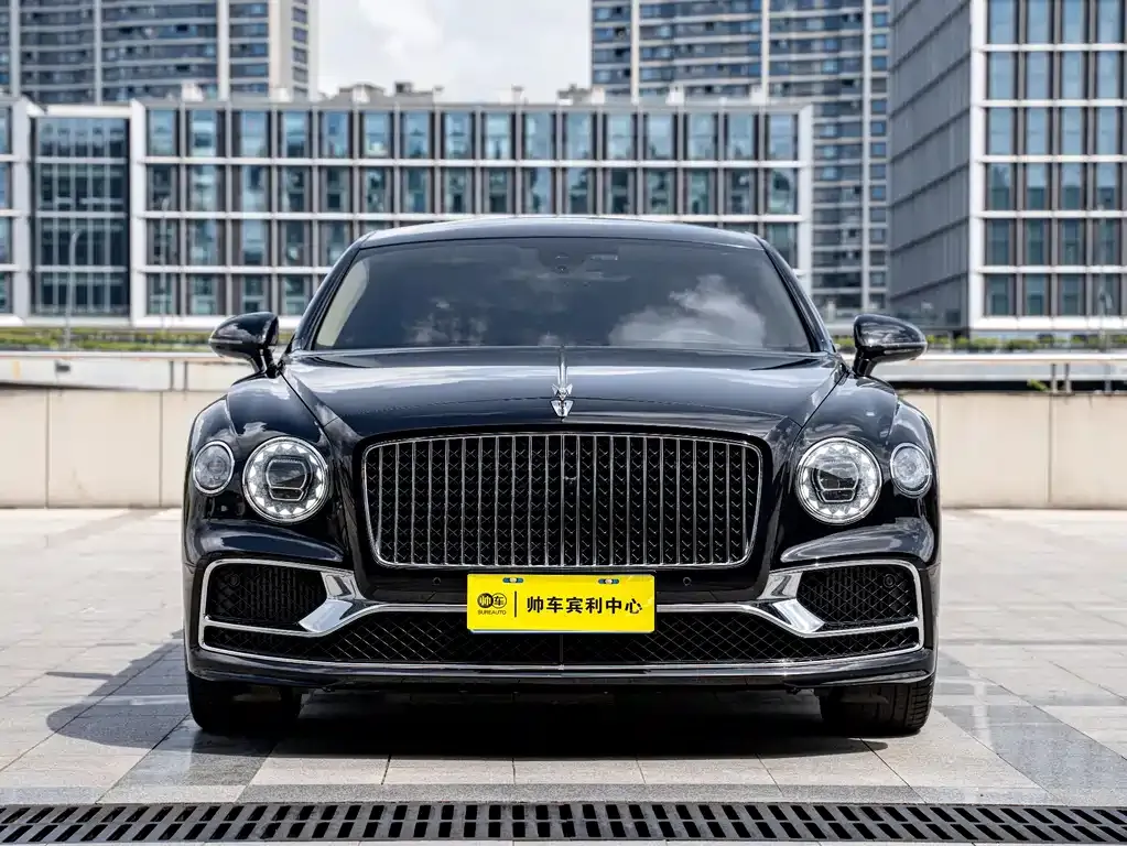 Bentley Flying Spur 2023 из CN, фото 2