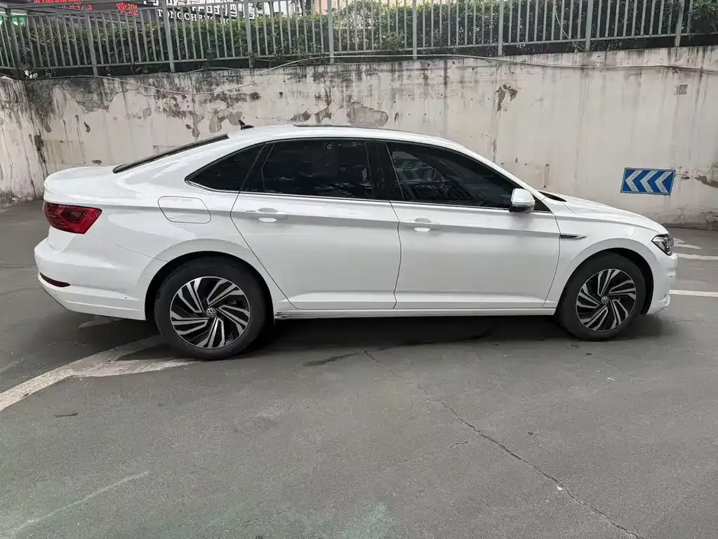 Volkswagen Sagitar 2022 из CN, фото 4