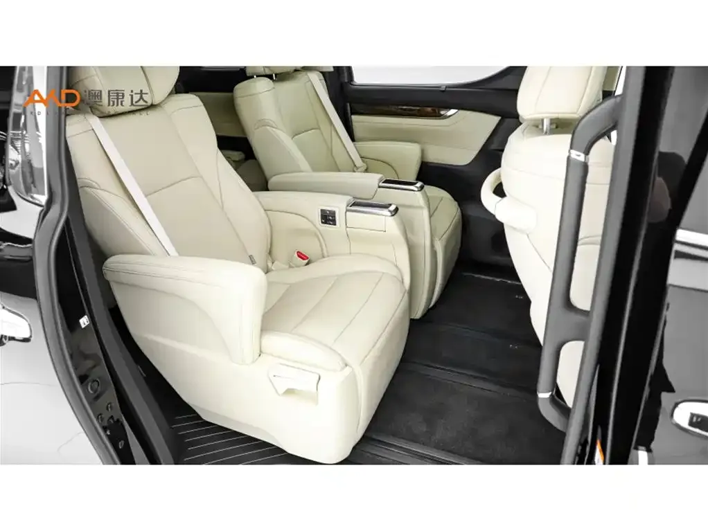 Toyota Alphard 2022 из CN, фото 8