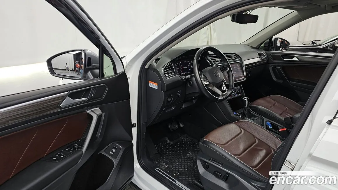 Volkswagen Tiguan 2023 из KR, фото 10