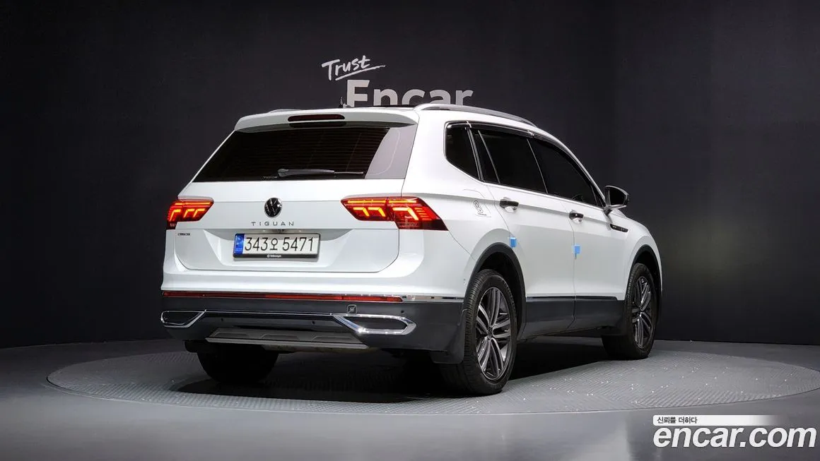 Volkswagen Tiguan 2023 из KR, фото 2