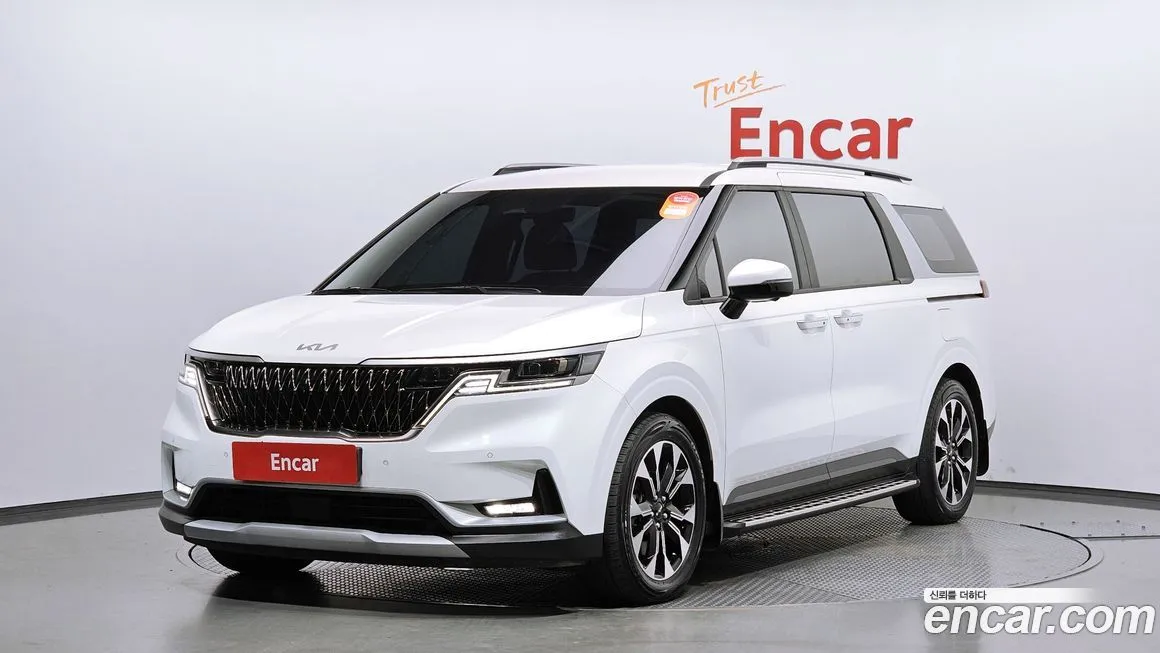 Kia Carnival — фото 1