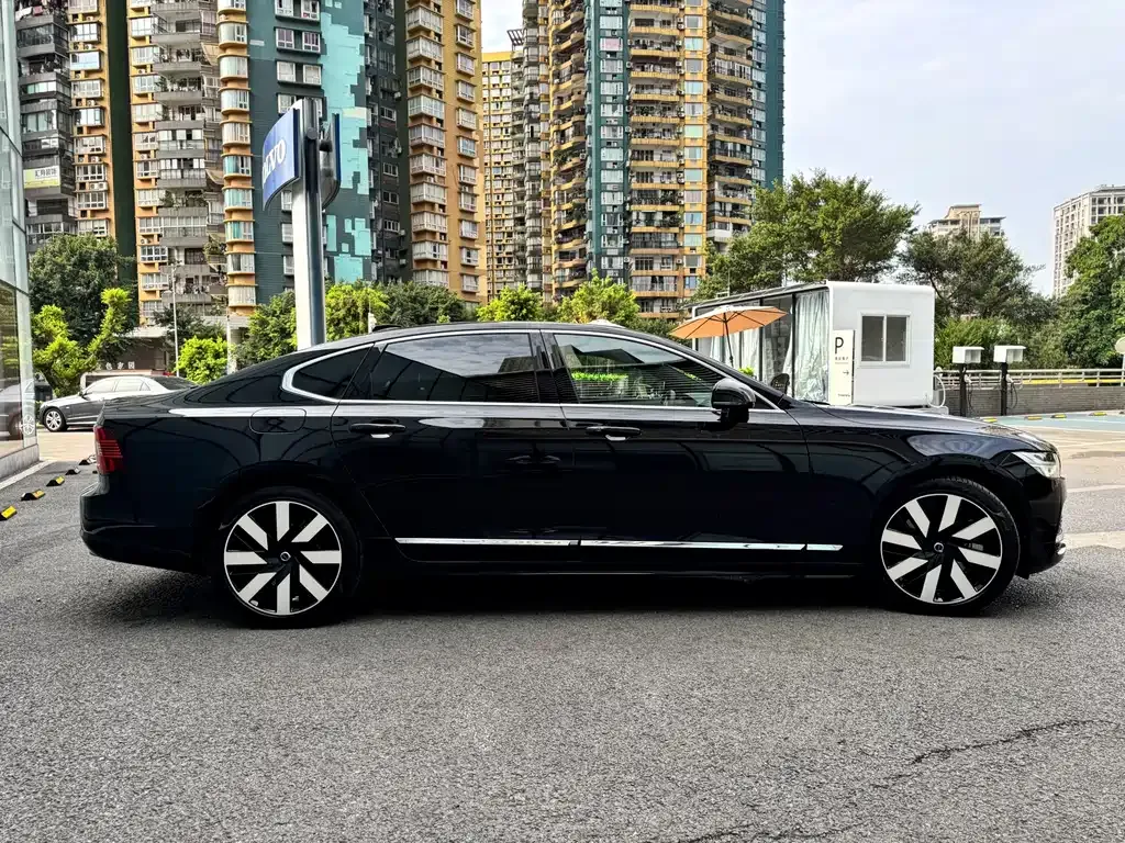 Volvo S90 PHEV — фото 7