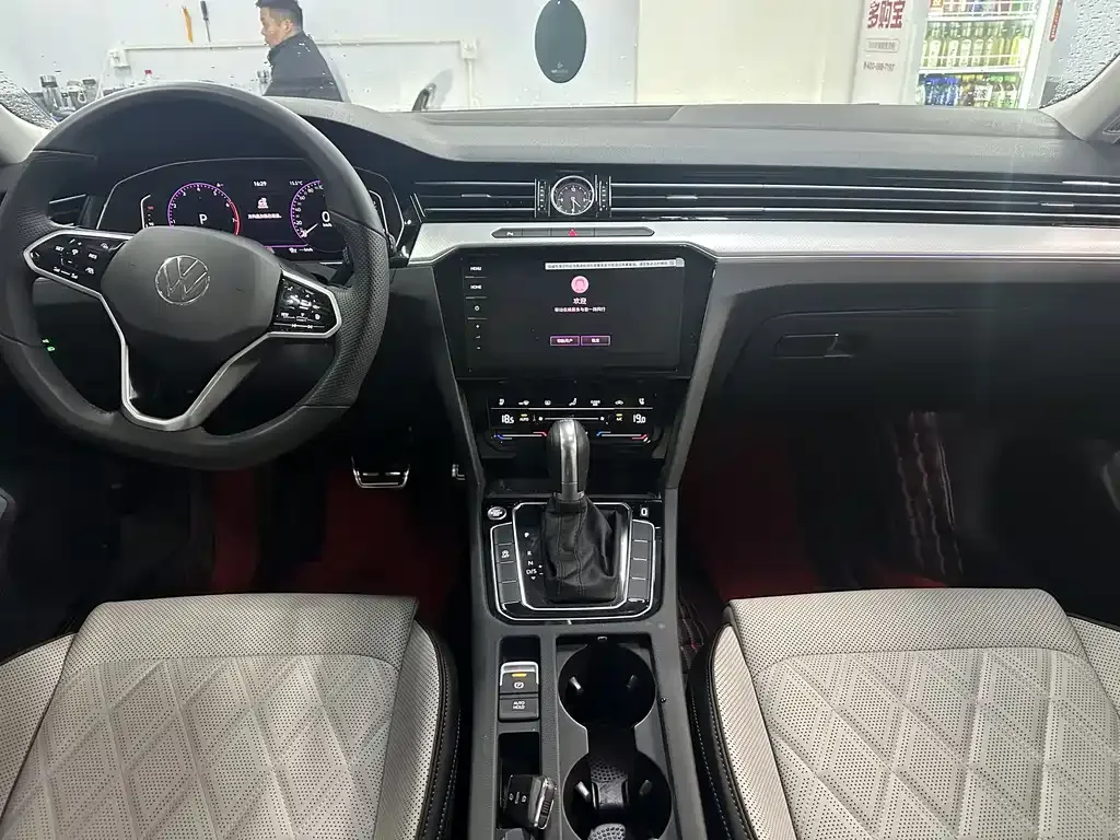 Volkswagen Magotan 2024 из CN, фото 6