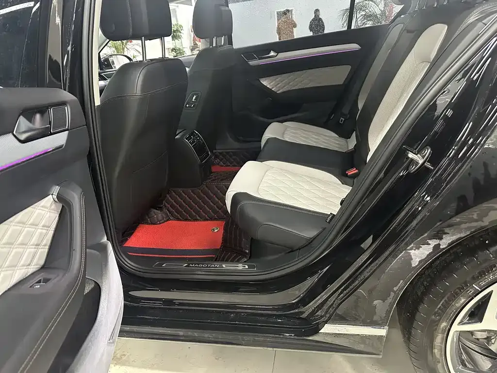 Volkswagen Magotan 2024 из CN, фото 7