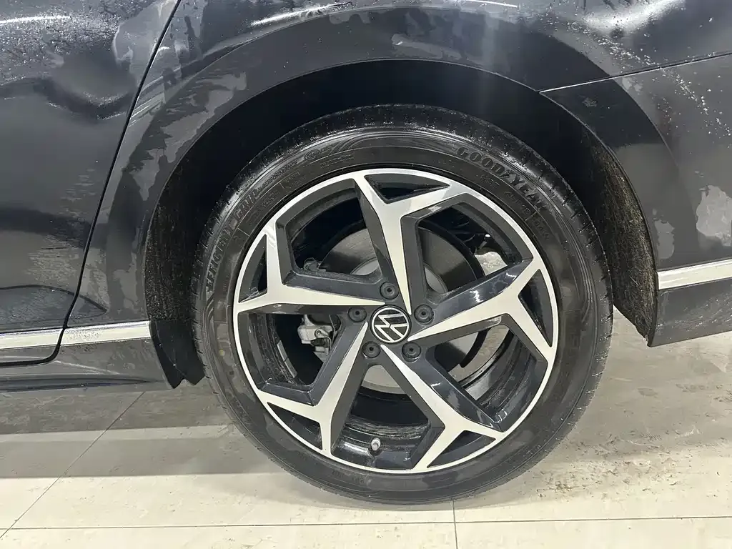 Volkswagen Magotan 2024 из CN, фото 9