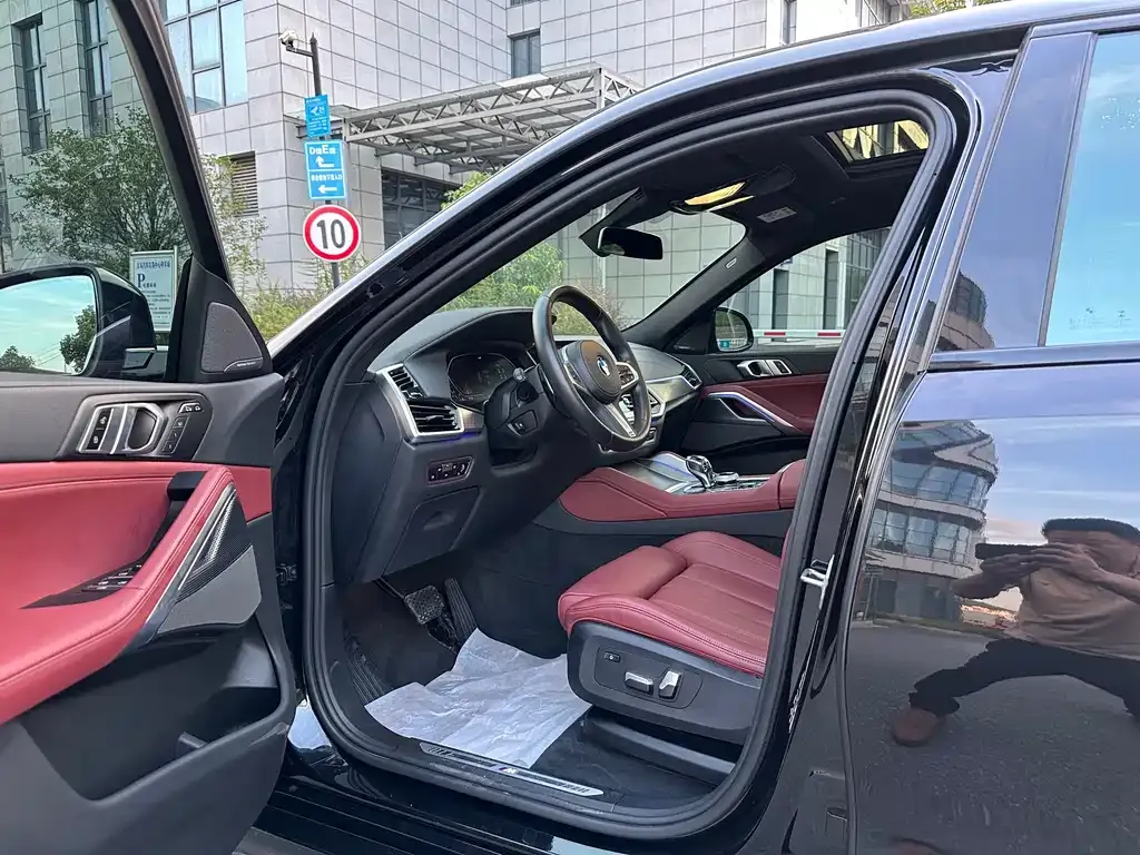 BMW X6 2023 из CN, фото 4