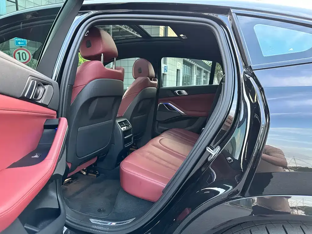 BMW X6 2023 из CN, фото 7