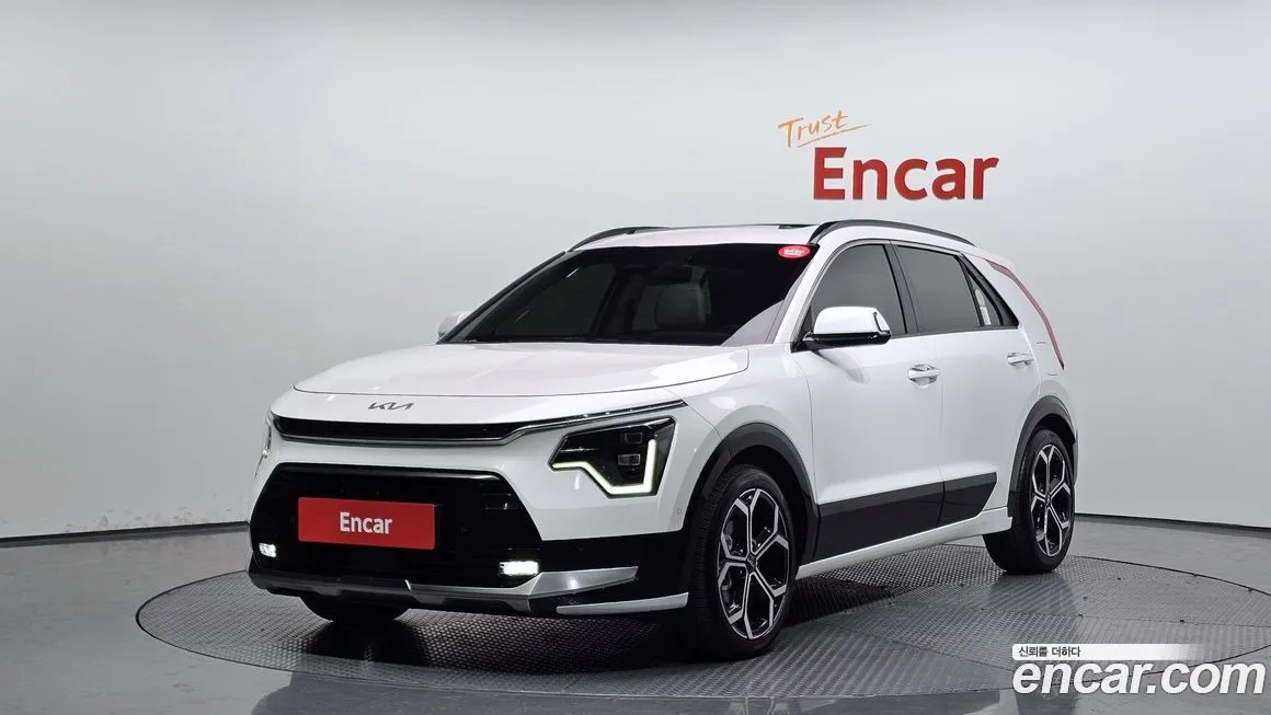 Kia Niro — фото 1
