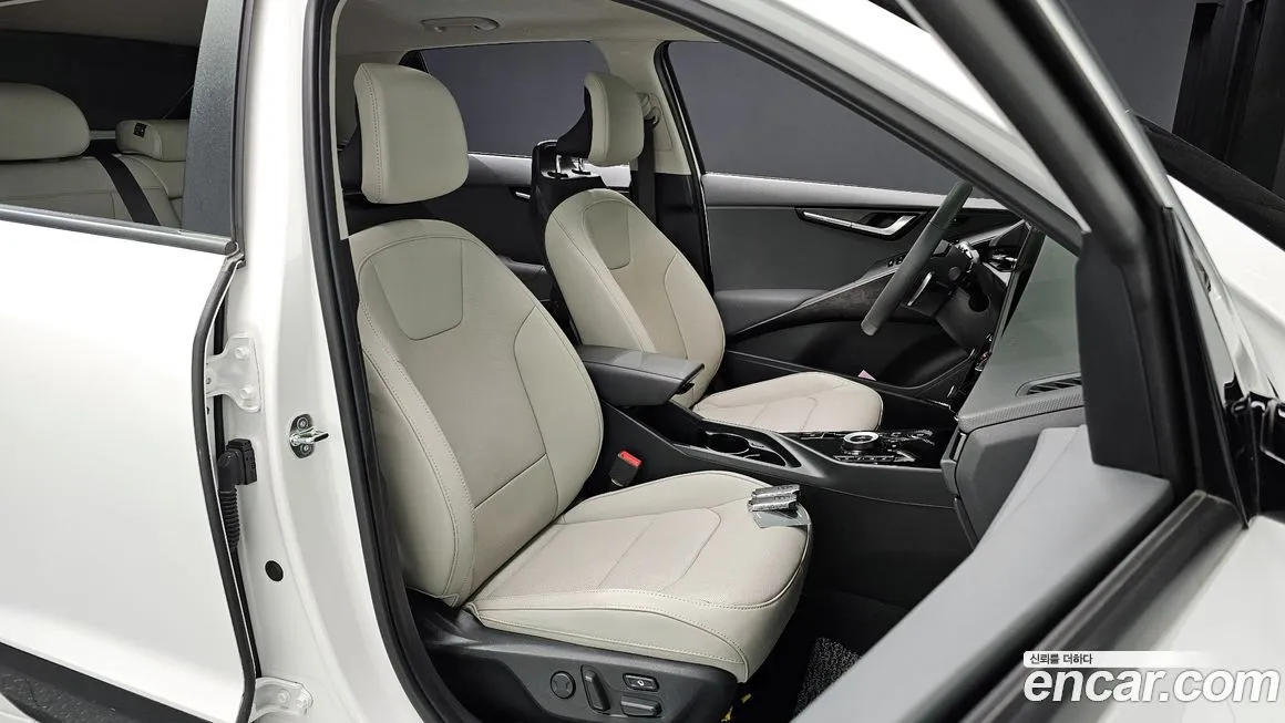 Kia Niro — фото 10