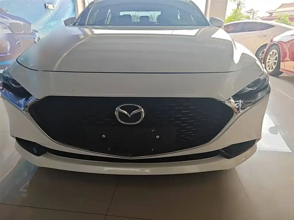 Mazda 3 Axela 2021 из CN, фото 3