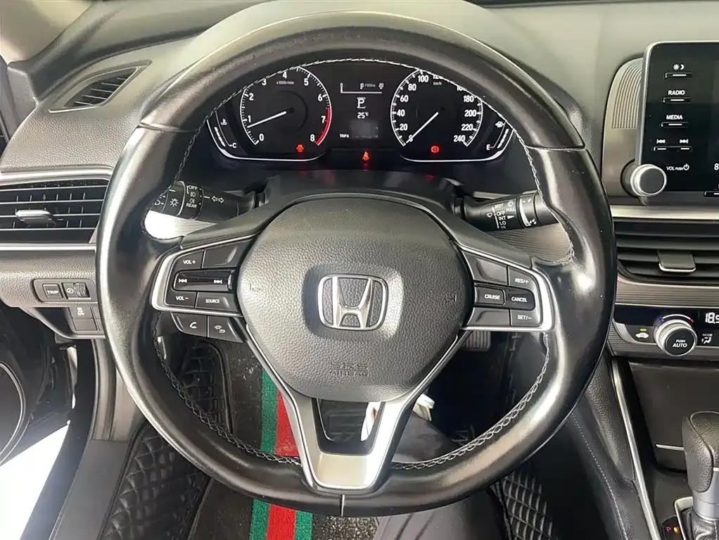Honda Accord 2021 из CN, фото 3