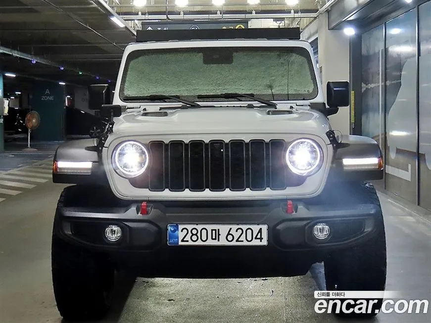 Jeep Wrangler 2024 из KR, фото 2