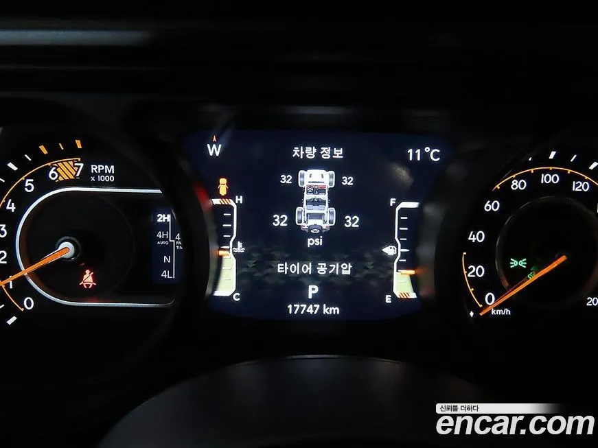 Jeep Wrangler 2024 из KR, фото 9