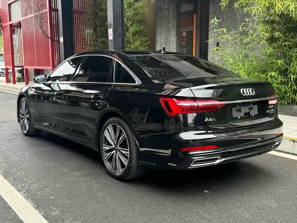 Audi A6L 2022 из CN, фото 7