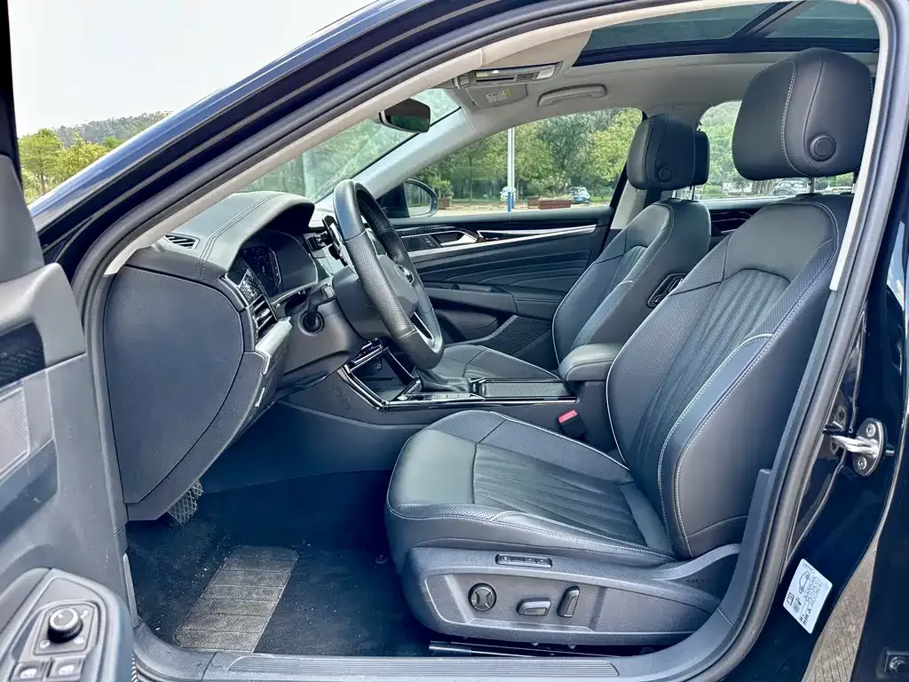 Volkswagen Passat New Energy 2022 из CN, фото 9