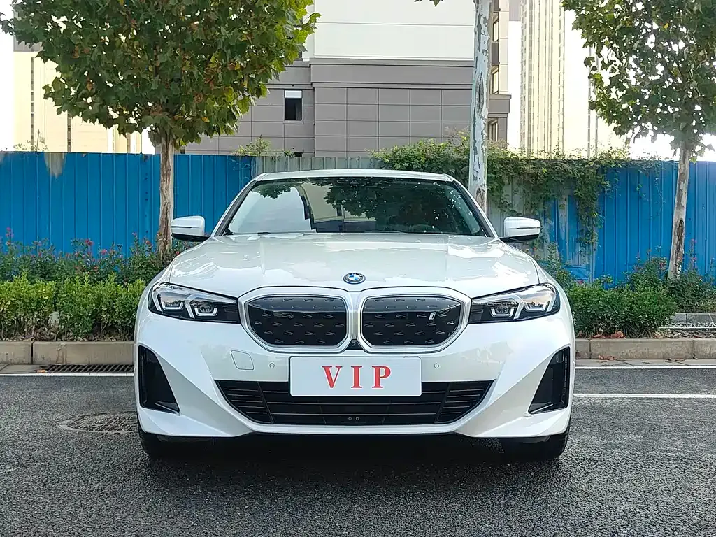 BMW i3 2024 из CN, фото 2