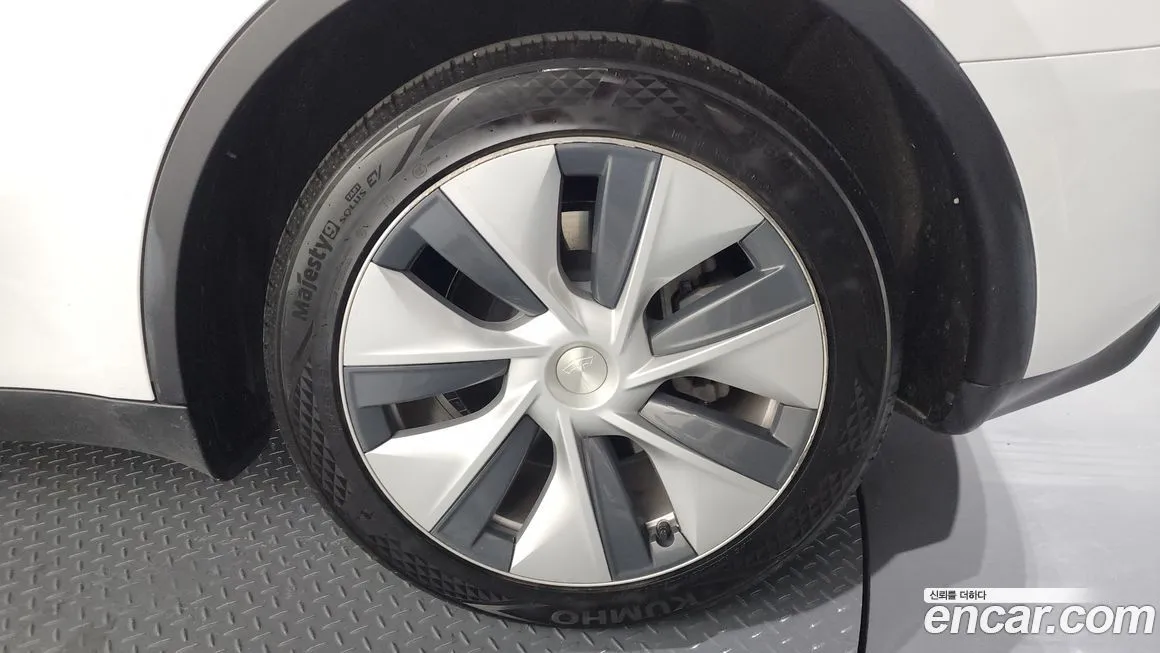 Tesla Model Y 2023 из KR, фото 5