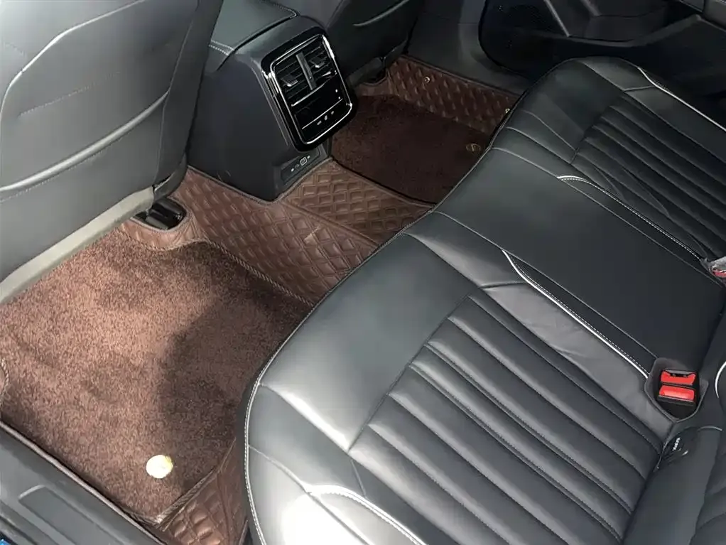 Volkswagen Passat 2023 из CN, фото 8